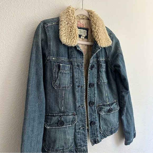 Vintage Y2K Abercrombie and Fitch faux fur denim jacket - Picture 3 of 6